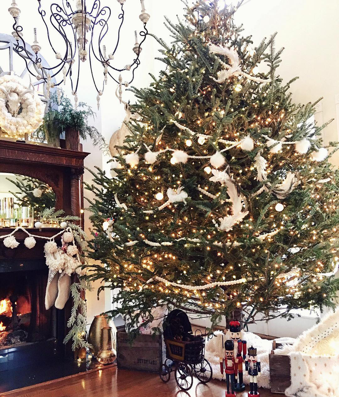 French Country Christmas Tree | Ivory Home Design