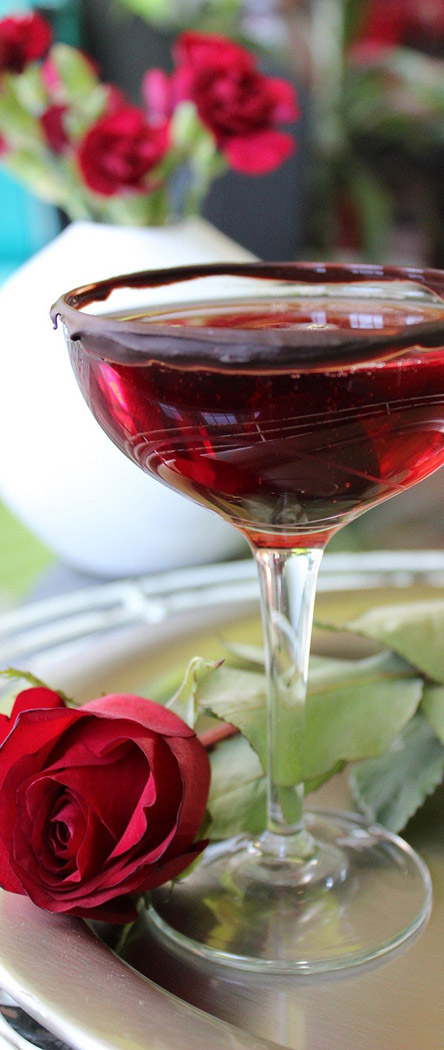 Valentine's Day Martini Recipes | Chocolate Champagne Martini | Cork & Spoon