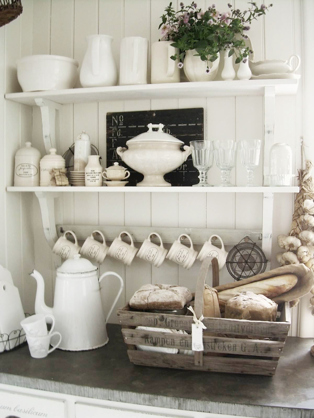 Crockery Display