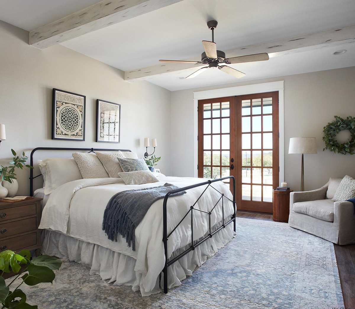 Joanna Gaines Farmhouse Bedroom