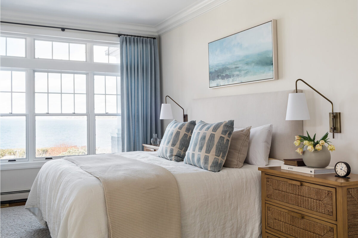 27 Coastal Bedroom Ideas For A Calming Oasis