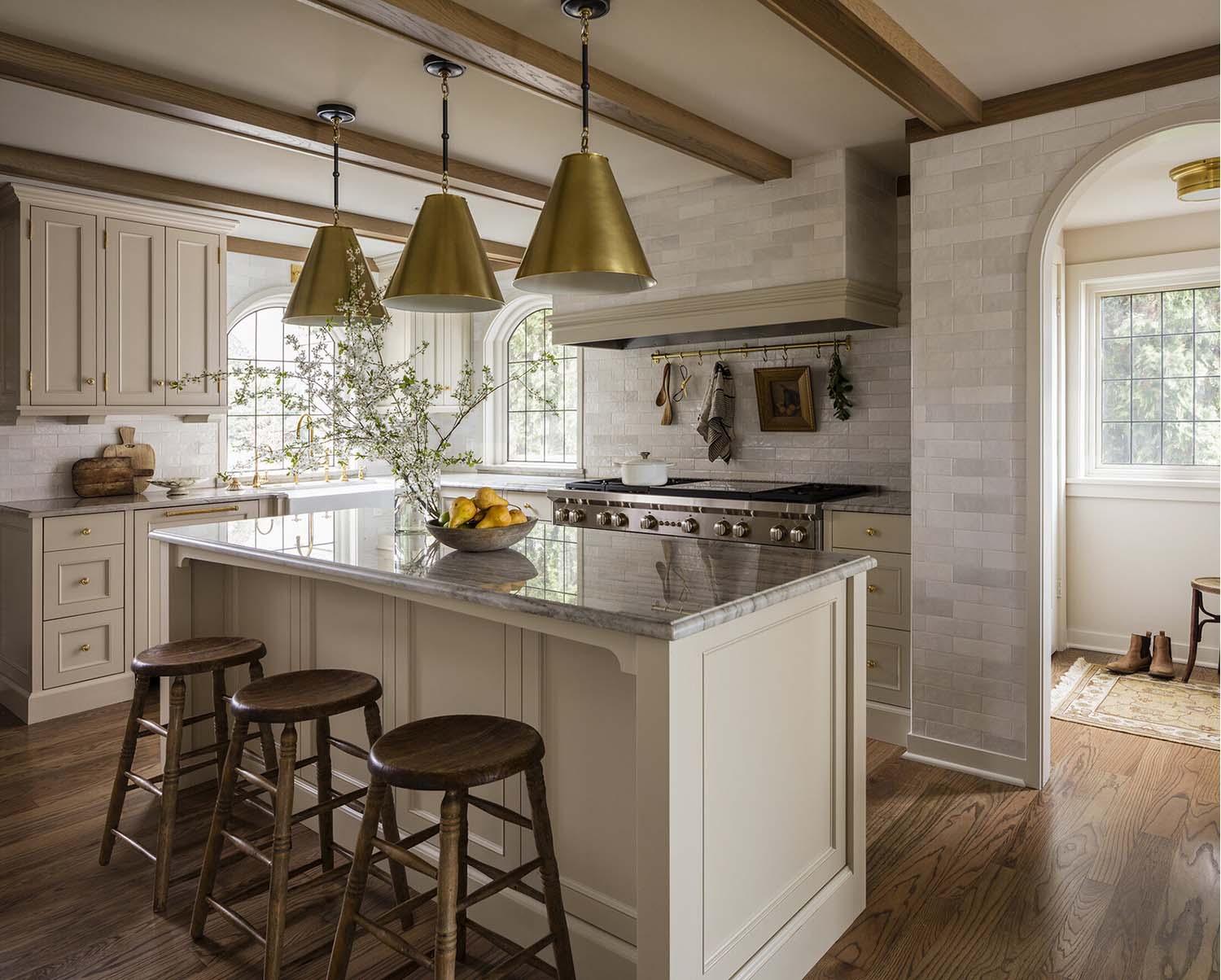 traditional-kitchen-island Traditional Kitchen Island